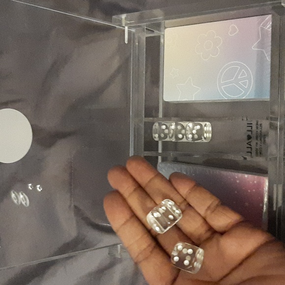 NWOT Playing Card Set with Dice and Display Case - Picture 9 of 9